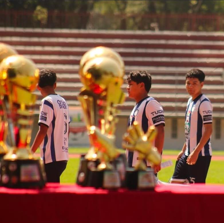 Participación en Torneos Nacionales e Internacionales